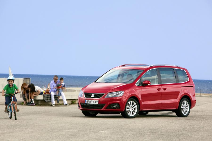  Seat Alhambra 2010 года  (фото 79 из 113)